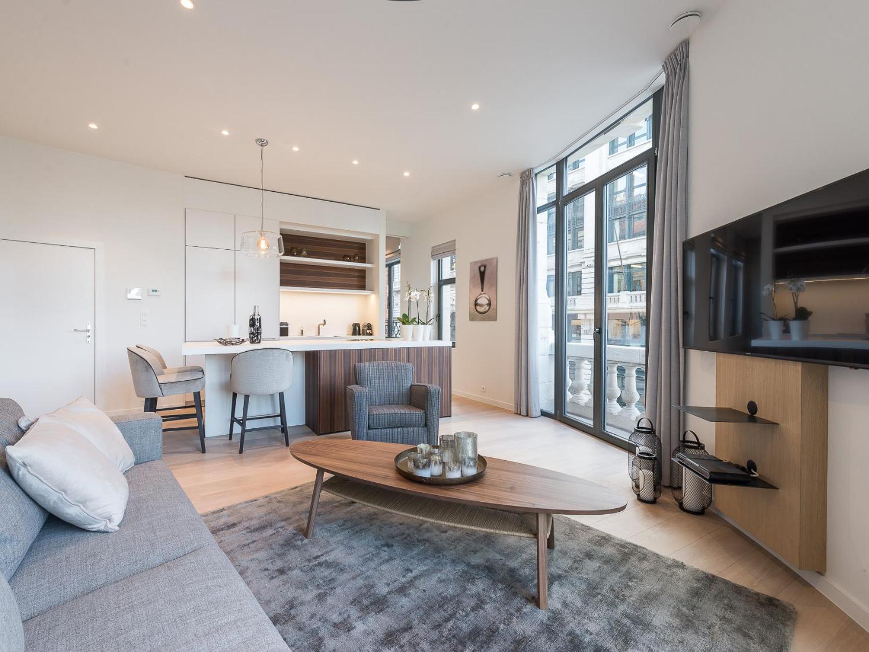Căn hộ Modern 1br - 90 Sqm *